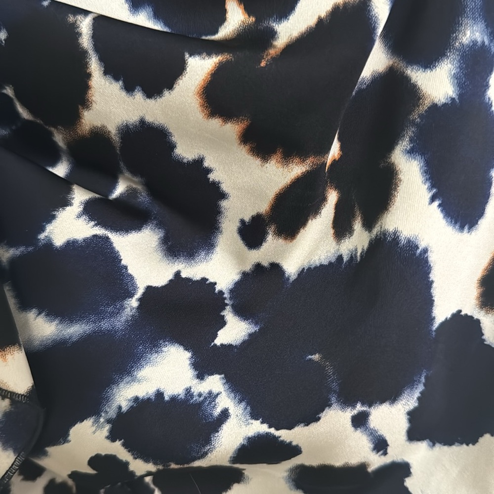 Ann Taylor shell - Picture 2 of 5
